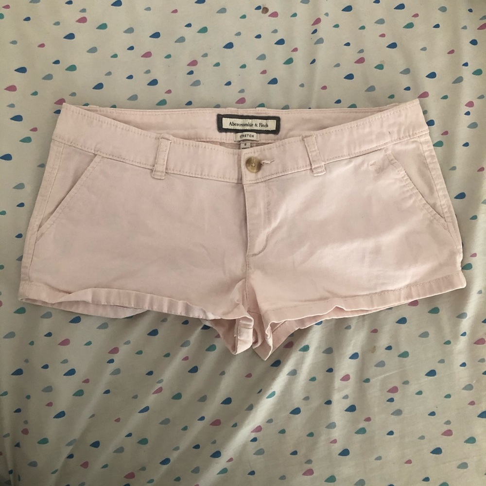 Abercrombie & Fitch Low Rise Shorts Size 8